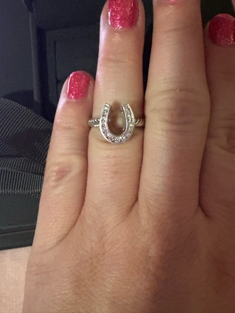 Horseshoe Pavé White Gold Ring - Women Jewelry - Picture 4 of 5